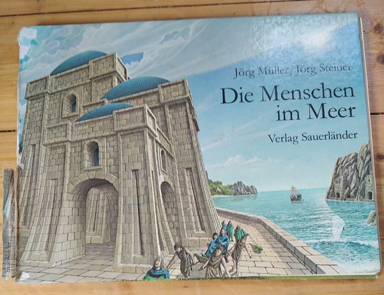 Cover des leider vergriffenen Bilderbuch Die Menschen im Meer von Jörg Müller und Jörg Steiner (1981)