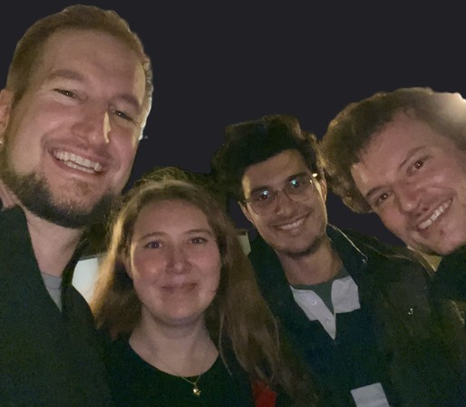 Das Bild zeigt das OS-APS Team: Frederik Eichler, Sarah Bösendörfer, Dominik Baumgartner, Carsten Borchert (von links nach rechts) 