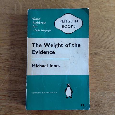 foto des besagten krimis in der grünen ausgabe von penguin books