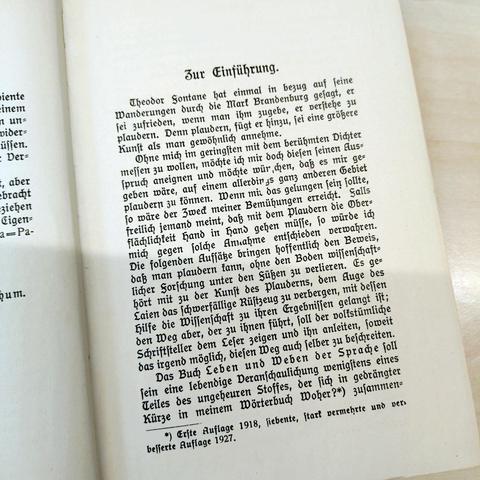 foto von seite 1 der einführung des zitierten buches