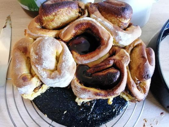 Fresh made pumpkin cinnemon rolls.